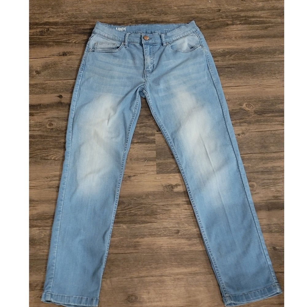 Mugsy Jeans Light Wash Blue Slim Straight Denim Pants 30x28